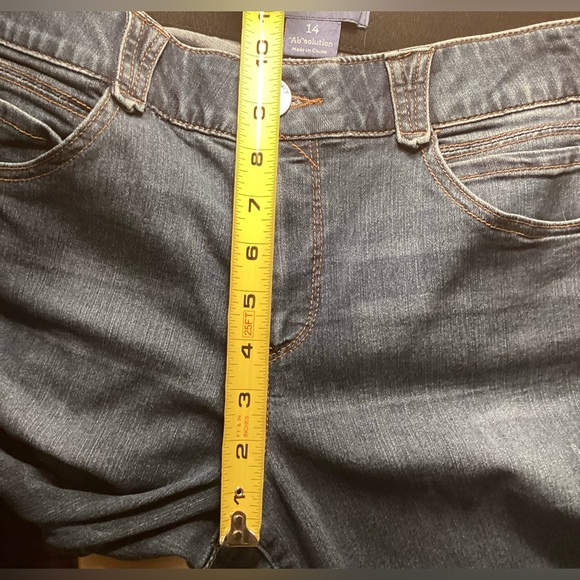 Democracy "Ab"solution Cuffed Indigo Ankle jeans - Picture 13 of 16